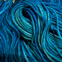 Load image into Gallery viewer, Close-up of blue rope coils