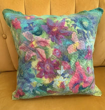 Load image into Gallery viewer, Wool Felted Pillow Workshop - July 11th 2026 - afternoon