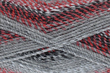 Load image into Gallery viewer, Major by Universal Yarns