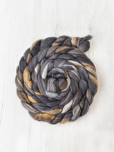 Load image into Gallery viewer, Merino Varigated Coloured Roving