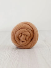 Load image into Gallery viewer, Merino Wool Top/Roving