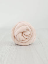 Load image into Gallery viewer, Merino Wool Top/Roving