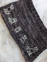 Load image into Gallery viewer, Knitted Bliss Stick and Stitch Pack - Cats or Dogs