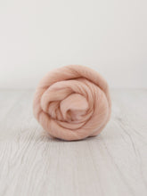 Load image into Gallery viewer, Merino Wool Top/Roving