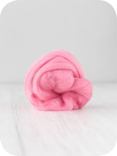 Load image into Gallery viewer, Merino Wool Top/Roving