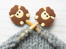 Load image into Gallery viewer, Fox & Pine Stitch Stoppers