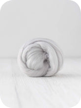 Load image into Gallery viewer, Merino Wool Top/Roving