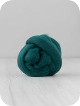 Load image into Gallery viewer, Merino Wool Top/Roving