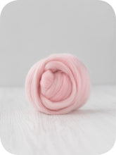 Load image into Gallery viewer, Merino Wool Top/Roving