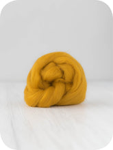 Load image into Gallery viewer, Merino Wool Top/Roving
