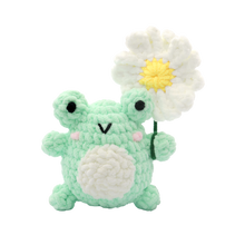Load image into Gallery viewer, PLUSHY YARN DIY KIT -FROG
