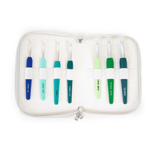 Load image into Gallery viewer, 14 piece Crochet Hook Set by Katia

