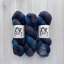 Load image into Gallery viewer, Leo &amp; Roxy Sock Yarn
