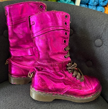 Load image into Gallery viewer, Shiny Shoes Workshop - Wednesday June 18th 6:00 pm - 9:00 pm
