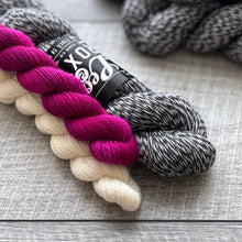 Load image into Gallery viewer, Sock Sets by Leo &amp; Roxy
