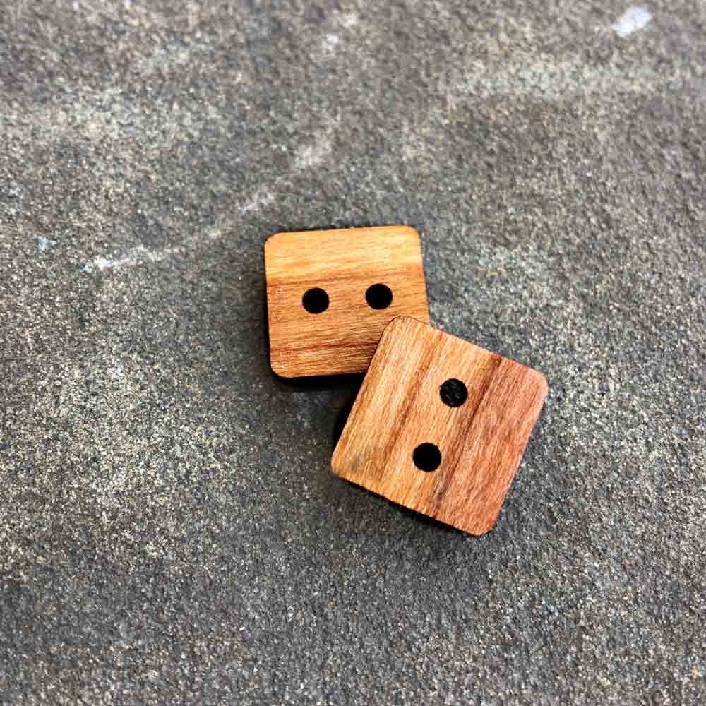 Wood Button 0.75