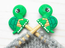 Load image into Gallery viewer, Fox &amp; Pine Stitch Stoppers
